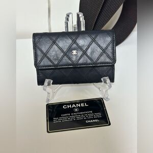 SOLD - Chanel quilted lambskin card holder